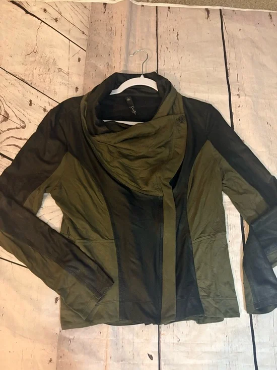 Women’s Jessica Simpson Olive Green & Black zip up Draped neckline Jacket large - Picture 1 of 8